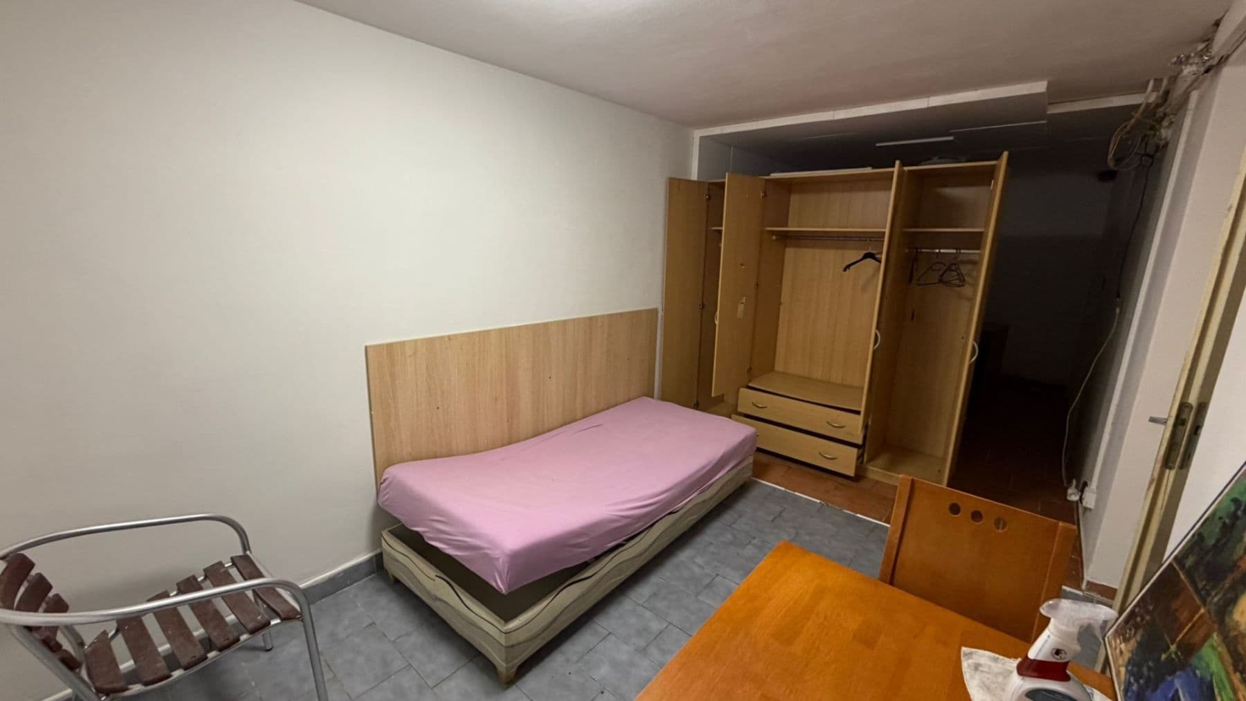 Prenájom bytu 1-izbový 15 m², Holšická, Praha, Praha Prenájom bytu 1-izbový 15 m², Holšická, Praha, Praha
