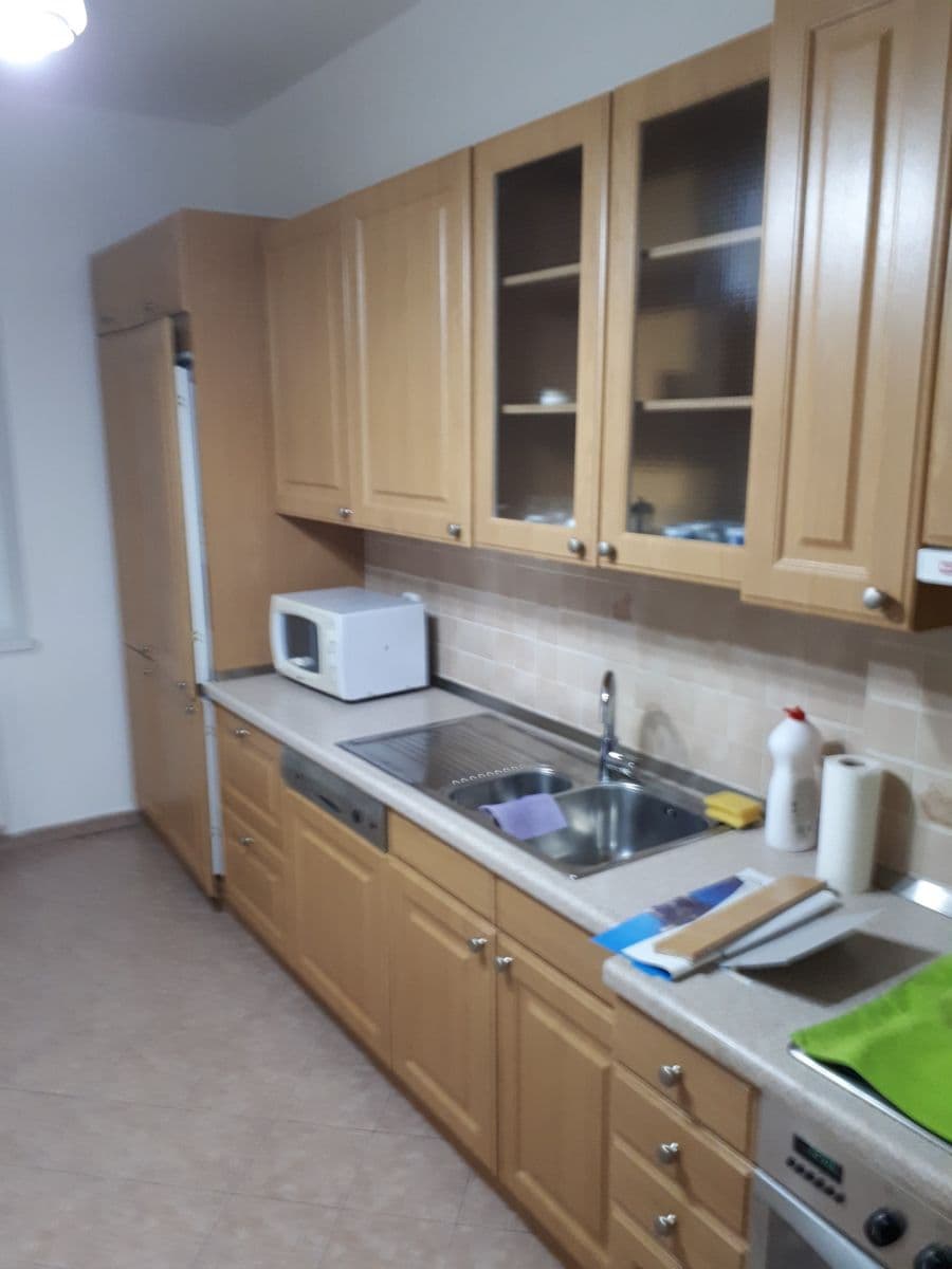 Prenájom bytu 2-izbový 84 m², Za Pohořelcem, Praha, Praha Prenájom bytu 2-izbový 84 m², Za Pohořelcem, Praha, Praha