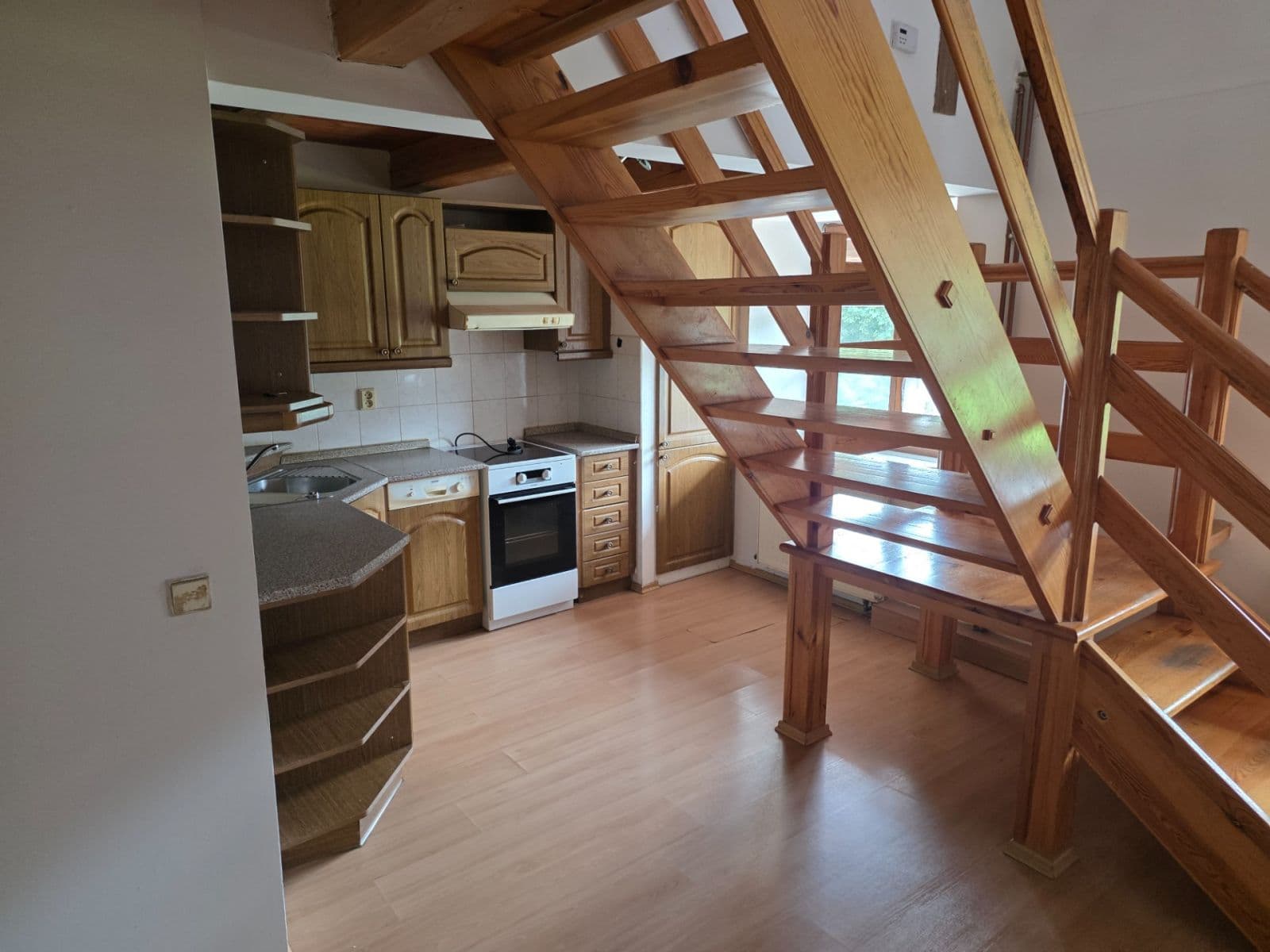 Prenájom bytu 3-izbový 85 m², Podhradí, Boskovice, Jihomoravský kraj Prenájom bytu 3-izbový 85 m², Podhradí, Boskovice, Jihomoravský kraj