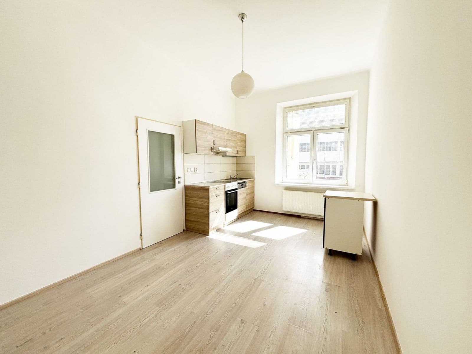 Prenájom bytu 1-izbový 55 m², Husova, Plzeň, Plzeňský kraj Prenájom bytu 1-izbový 55 m², Husova, Plzeň, Plzeňský kraj