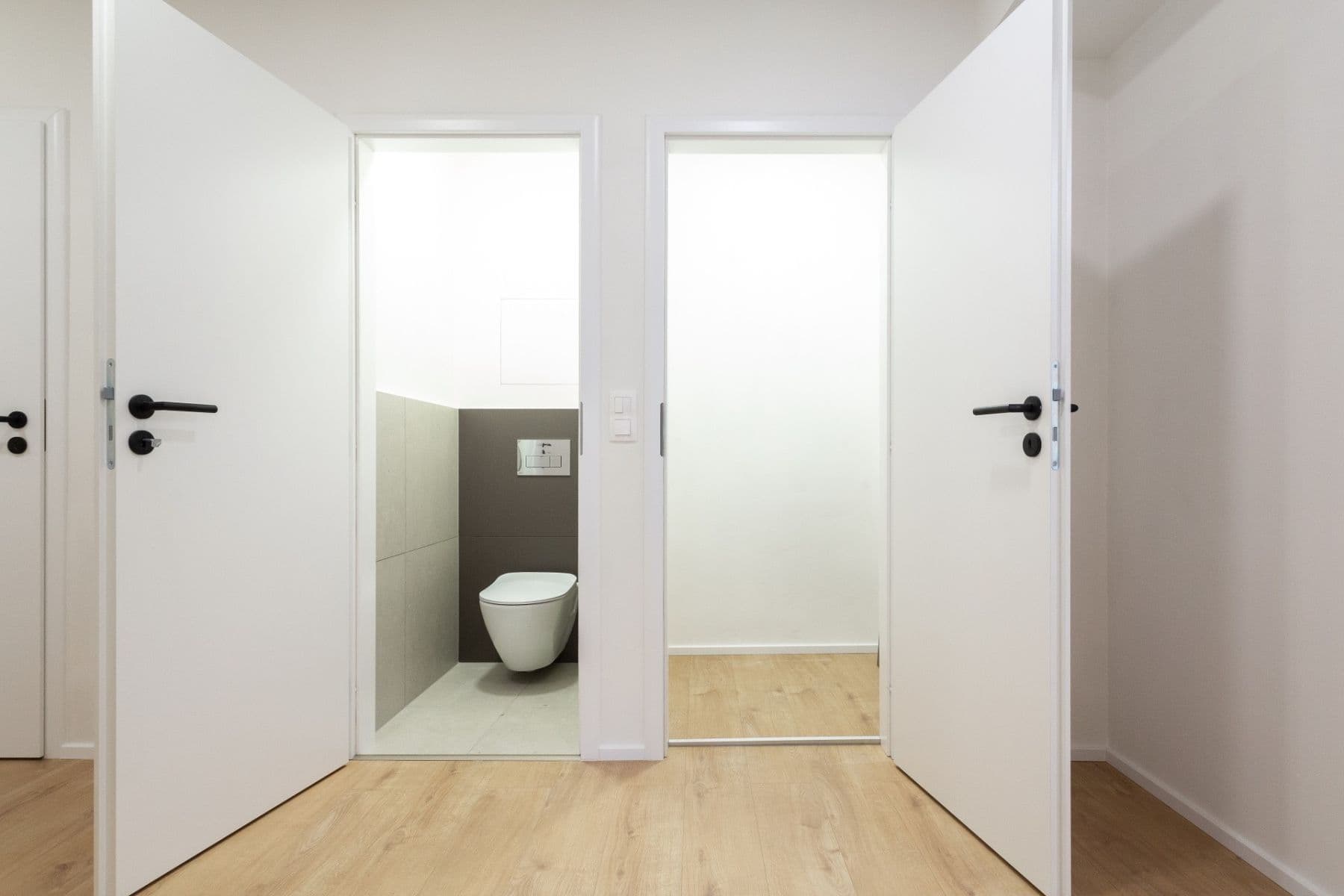 Predaj bytu 3-izbový 70 m², Nučická, Praha, Praha Predaj bytu 3-izbový 70 m², Nučická, Praha, Praha