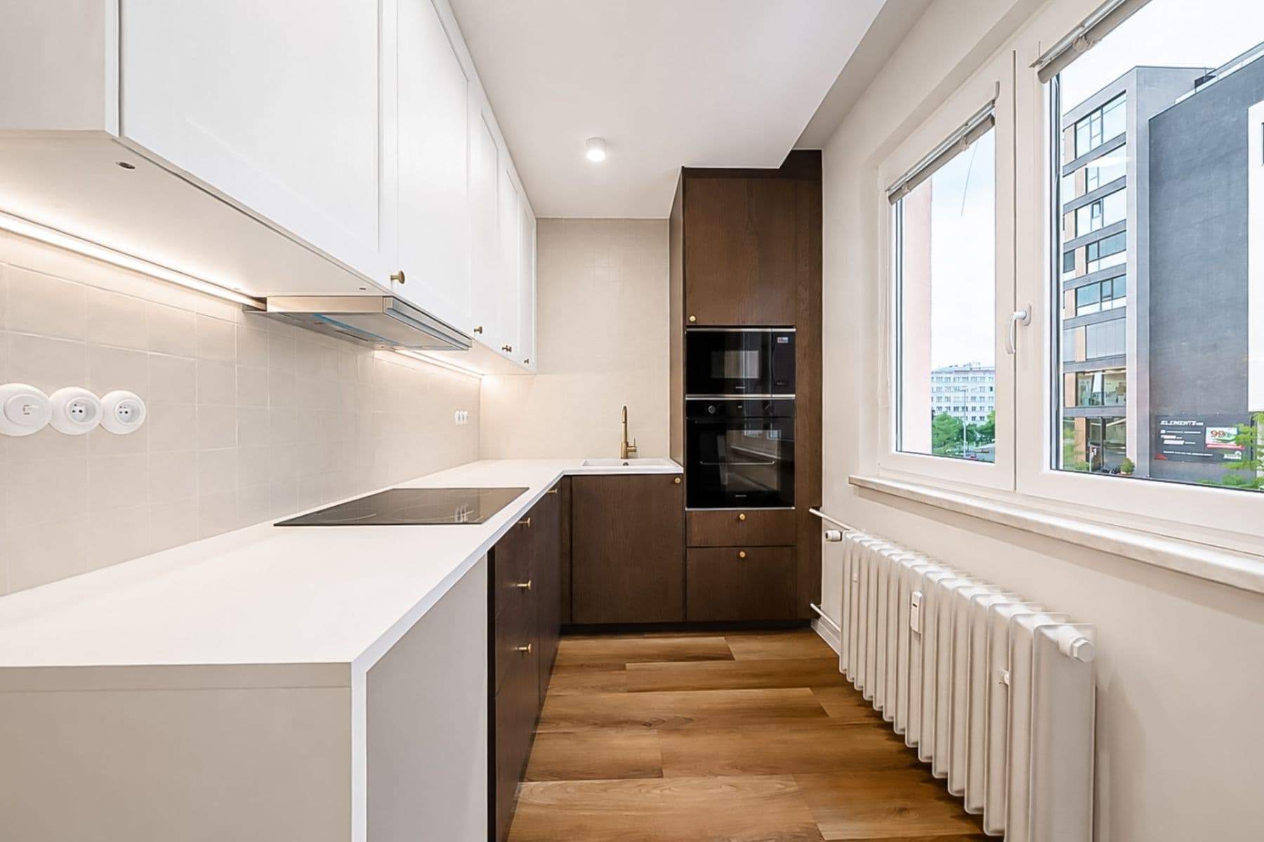 Predaj bytu 3-izbový 62 m², tř. Kosmonautů, Olomouc, Olomoucký kraj Predaj bytu 3-izbový 62 m², tř. Kosmonautů, Olomouc, Olomoucký kraj