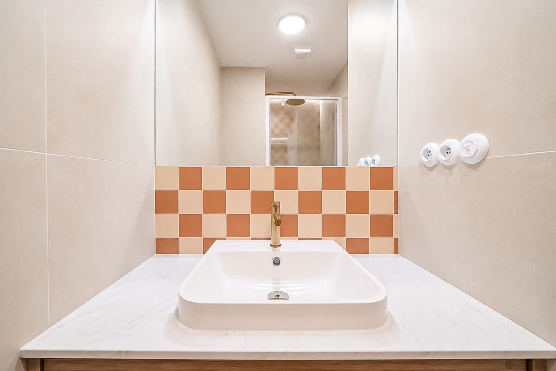 Predaj bytu 3-izbový 62 m², tř. Kosmonautů, Olomouc, Olomoucký kraj Predaj bytu 3-izbový 62 m², tř. Kosmonautů, Olomouc, Olomoucký kraj