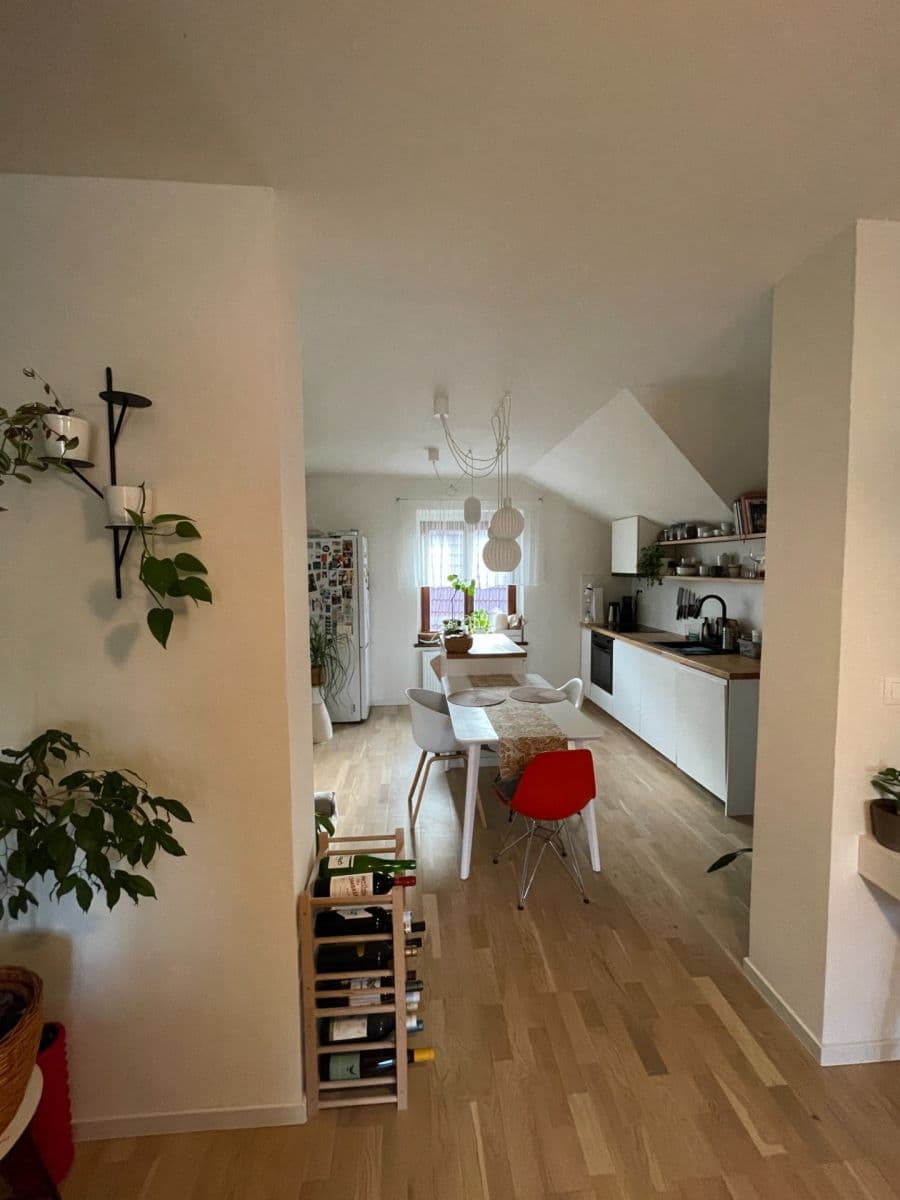 Prenájom bytu 2-izbový 65 m², Révová, Praha, Praha Prenájom bytu 2-izbový 65 m², Révová, Praha, Praha