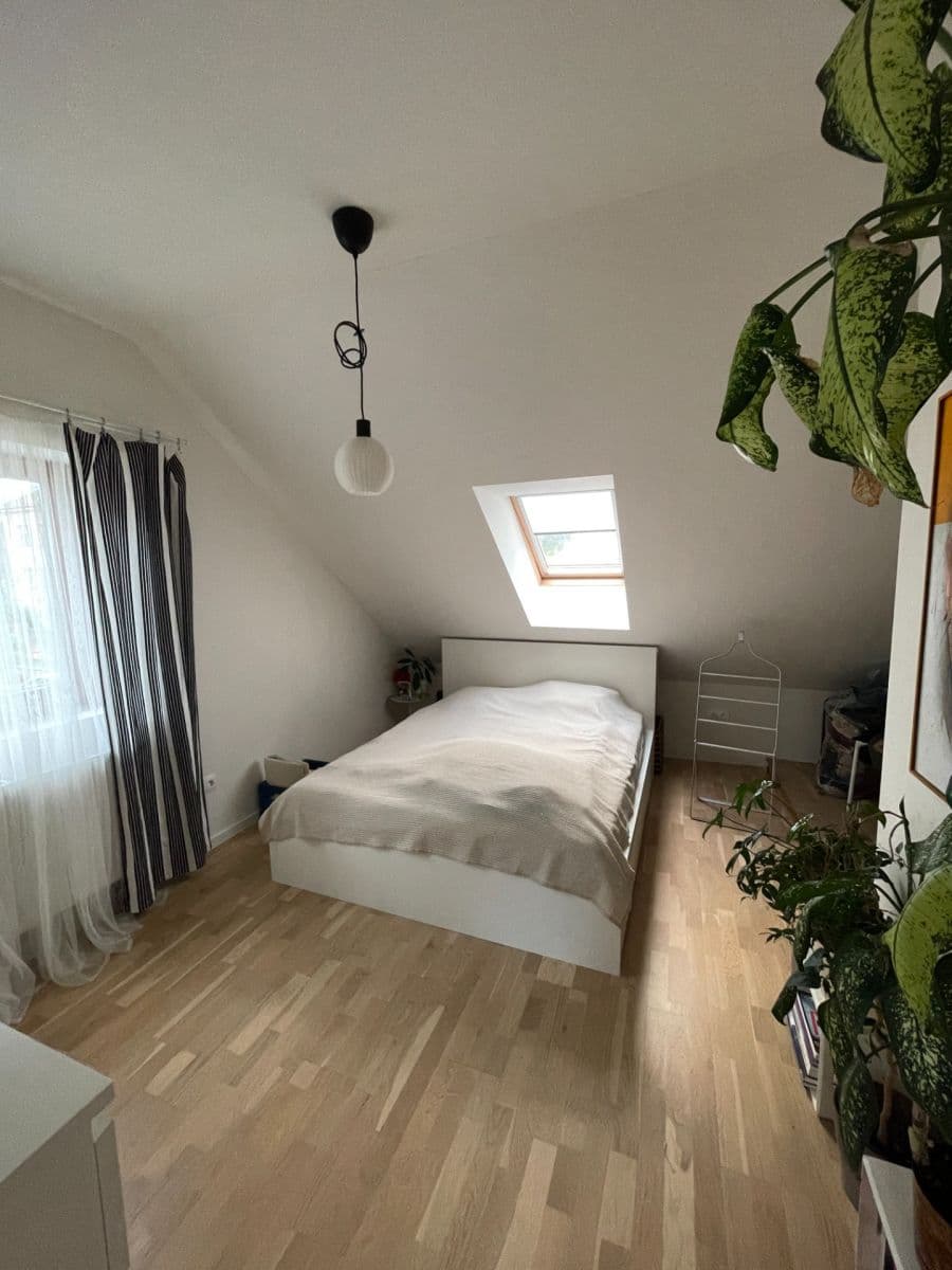 Prenájom bytu 2-izbový 65 m², Révová, Praha, Praha Prenájom bytu 2-izbový 65 m², Révová, Praha, Praha