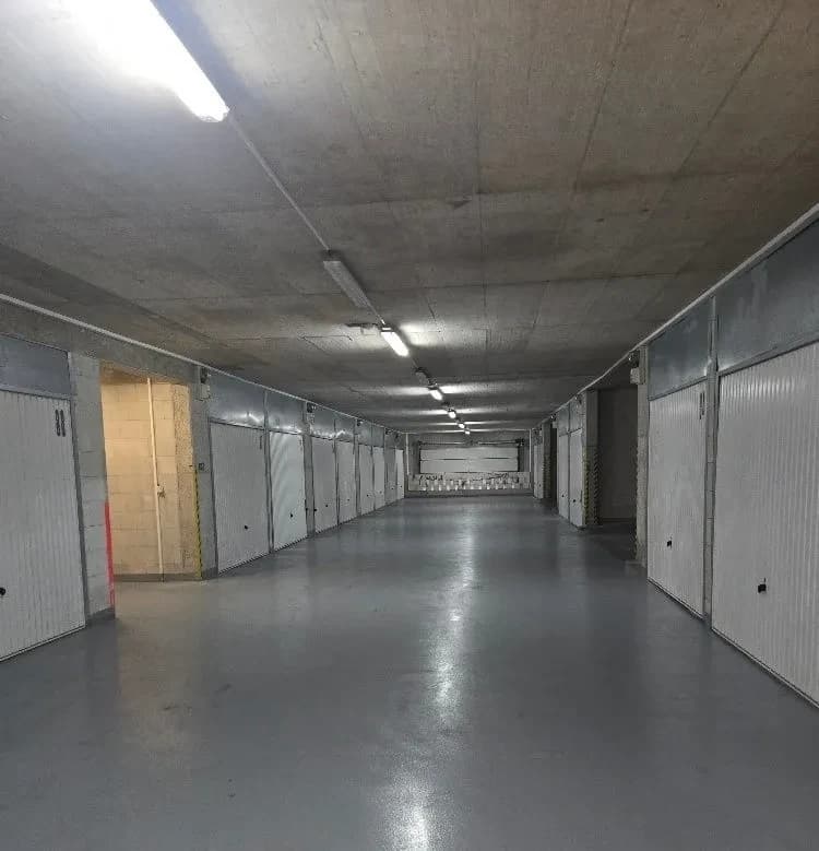 Prenájom garáže 16 m², Liberec, Liberecký kraj Prenájom garáže 16 m², Liberec, Liberecký kraj