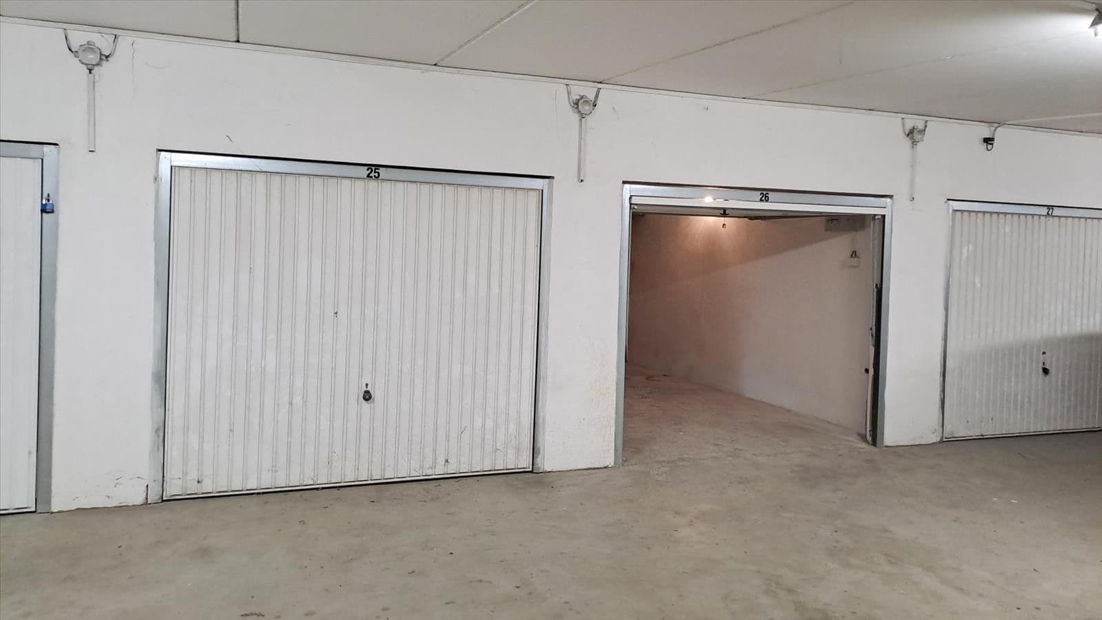 Prenájom garáže 16 m², Liberec, Liberecký kraj Prenájom garáže 16 m², Liberec, Liberecký kraj