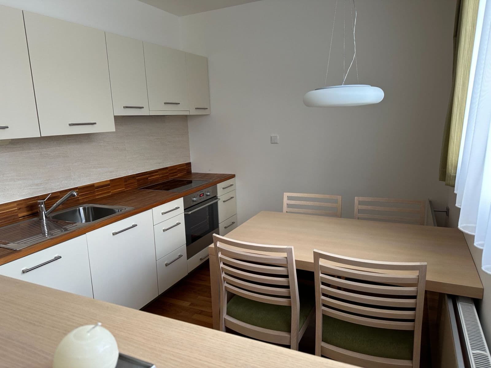 Predaj bytu 2-izbový 61 m², Špindlerův Mlýn, Královéhradecký kraj Predaj bytu 2-izbový 61 m², Špindlerův Mlýn, Královéhradecký kraj