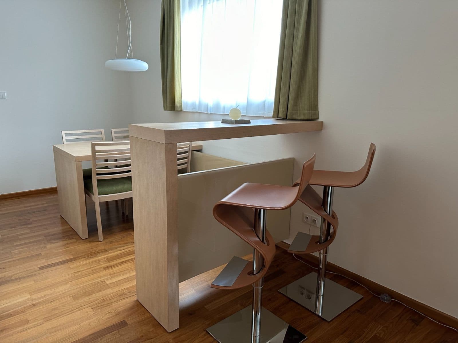 Predaj bytu 2-izbový 61 m², Špindlerův Mlýn, Královéhradecký kraj Predaj bytu 2-izbový 61 m², Špindlerův Mlýn, Královéhradecký kraj