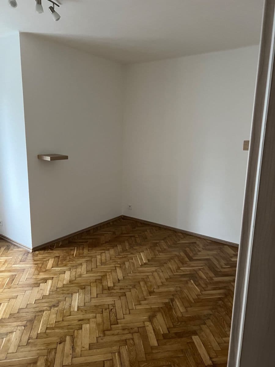 Prenájom bytu 1-izbový 41 m², Světická, Praha, Praha Prenájom bytu 1-izbový 41 m², Světická, Praha, Praha