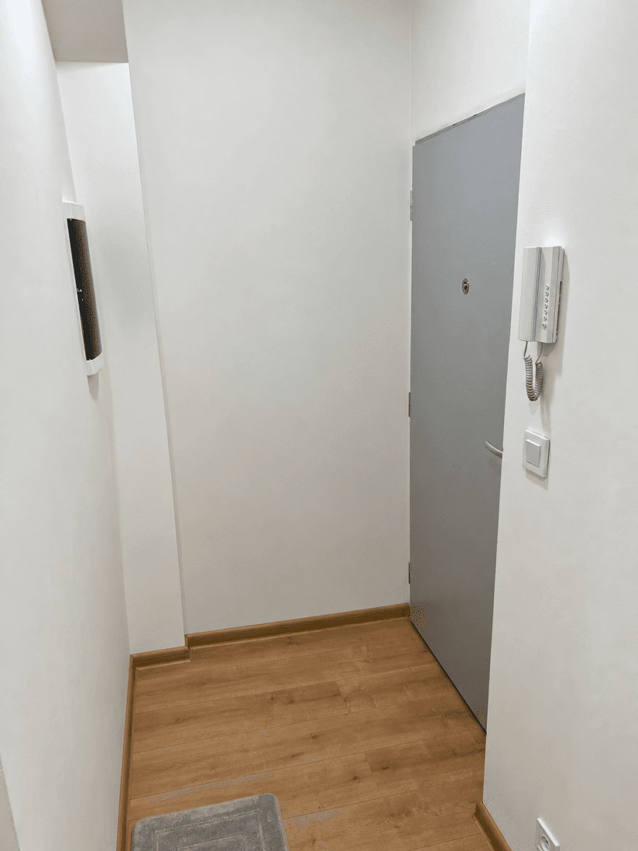 Prenájom bytu 1-izbový 41 m², Světická, Praha, Praha Prenájom bytu 1-izbový 41 m², Světická, Praha, Praha