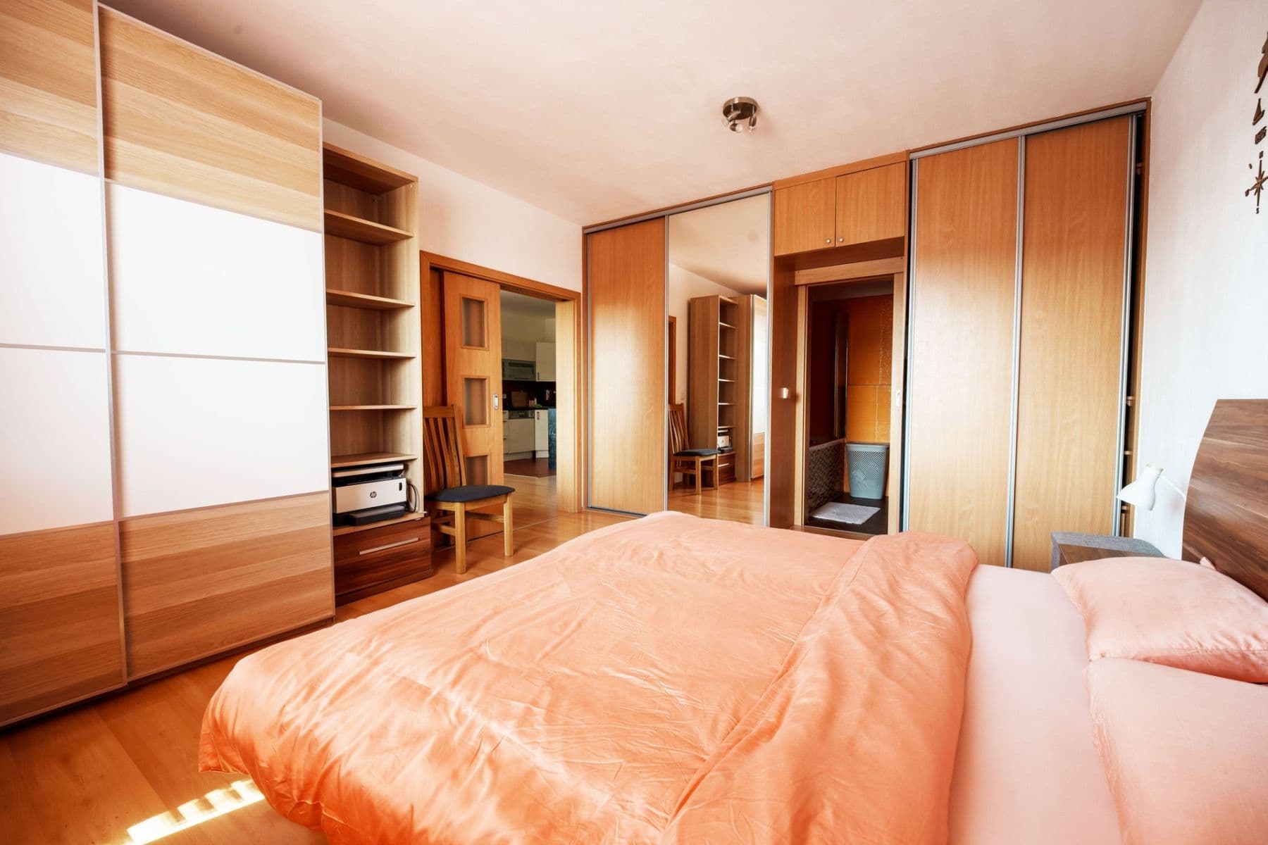 Prenájom bytu 2-izbový 62 m², Jana Přibíka, Praha, Praha Prenájom bytu 2-izbový 62 m², Jana Přibíka, Praha, Praha