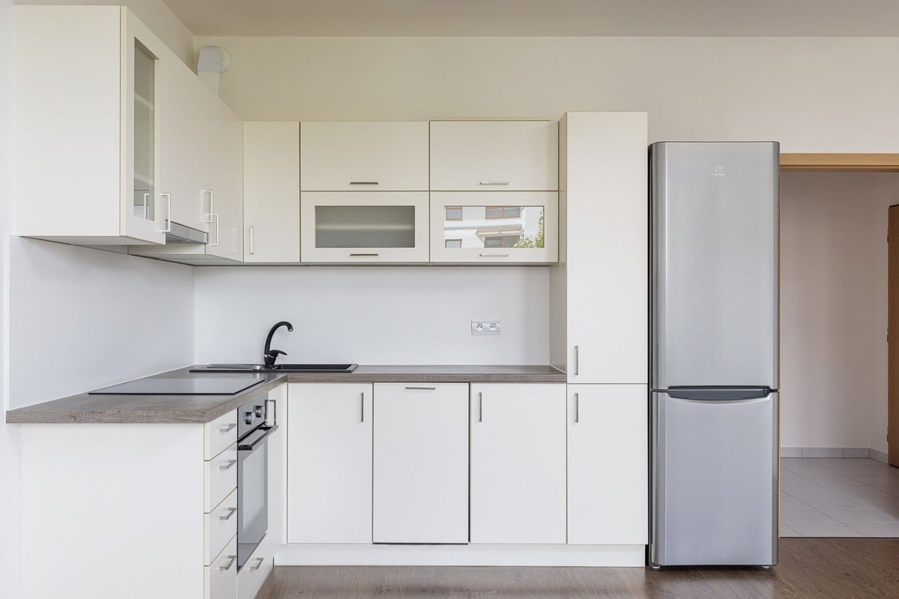 Prenájom bytu 1-izbový 37 m², Theinova, Praha, Praha Prenájom bytu 1-izbový 37 m², Theinova, Praha, Praha
