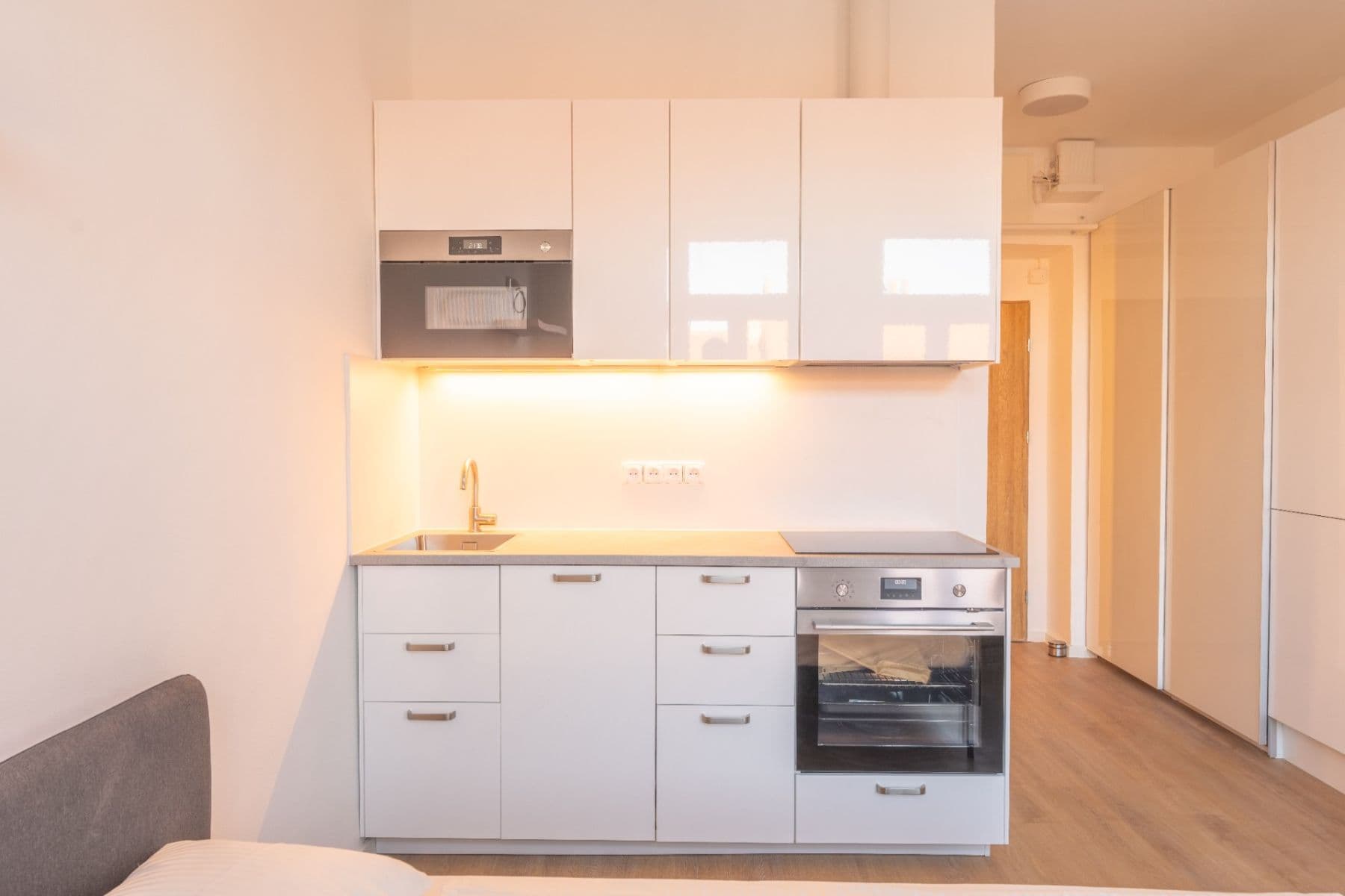 Prenájom bytu Garsoniéra 22 m², Perunova, Praha, Praha Prenájom bytu Garsoniéra 22 m², Perunova, Praha, Praha