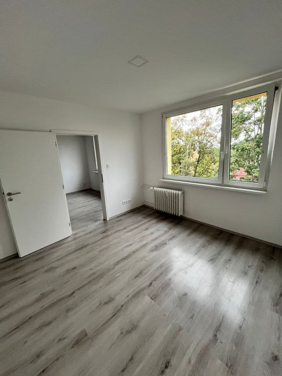 Prenájom bytu 4-izbový 75 m², Růžovka, Litoměřice, Ústecký kraj Prenájom bytu 4-izbový 75 m², Růžovka, Litoměřice, Ústecký kraj