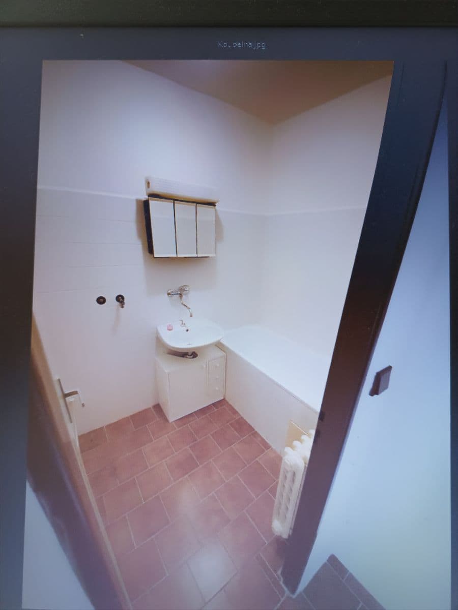 Prenájom bytu 2-izbový 50 m², Dukelská třída, Hradec Králové, Královéhradecký kraj Prenájom bytu 2-izbový 50 m², Dukelská třída, Hradec Králové, Královéhradecký kraj