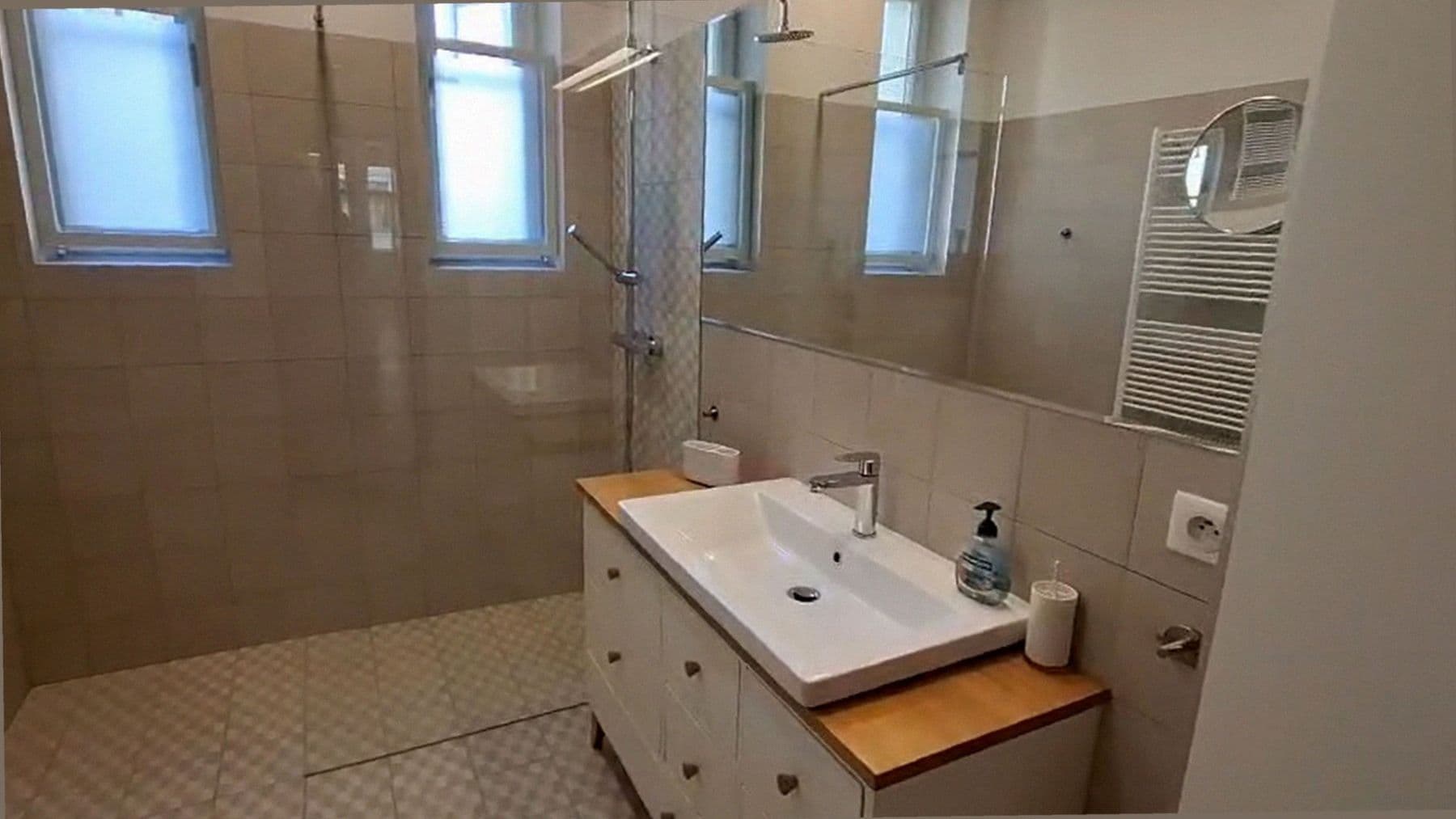 Prenájom bytu 2-izbový 84 m², Žatecká, Praha, Praha Prenájom bytu 2-izbový 84 m², Žatecká, Praha, Praha