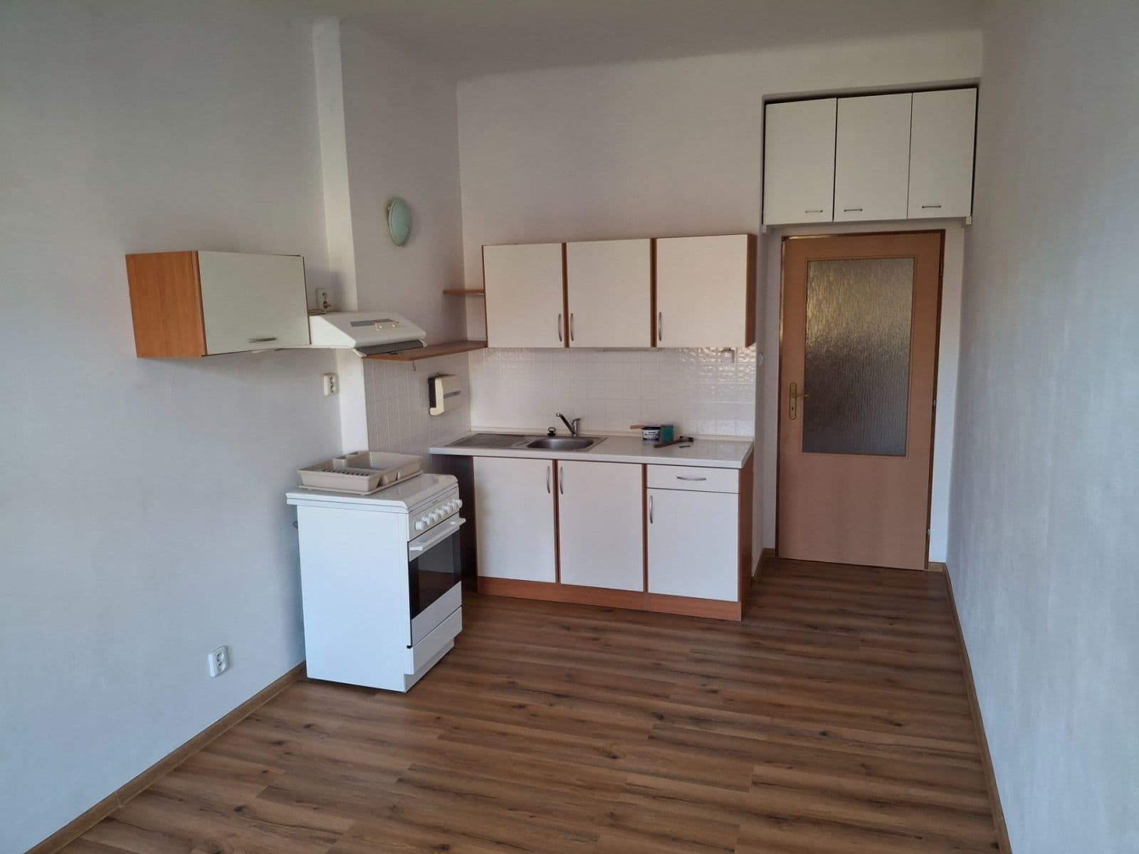Prenájom bytu 2-izbový 39 m², Pod Vilami, Praha, Praha Prenájom bytu 2-izbový 39 m², Pod Vilami, Praha, Praha