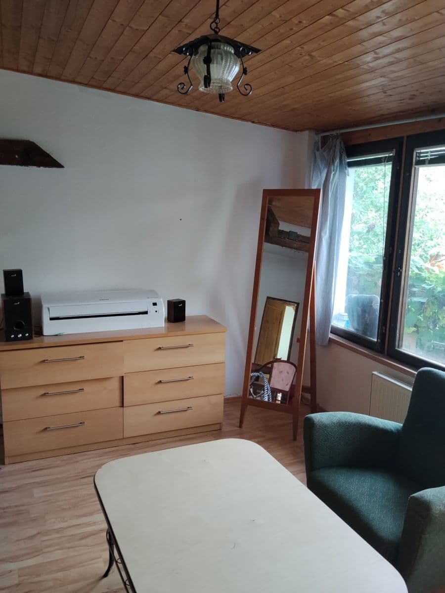 Prenájom bytu 2-izbový 38 m², Okrouhlická, Praha, Praha Prenájom bytu 2-izbový 38 m², Okrouhlická, Praha, Praha