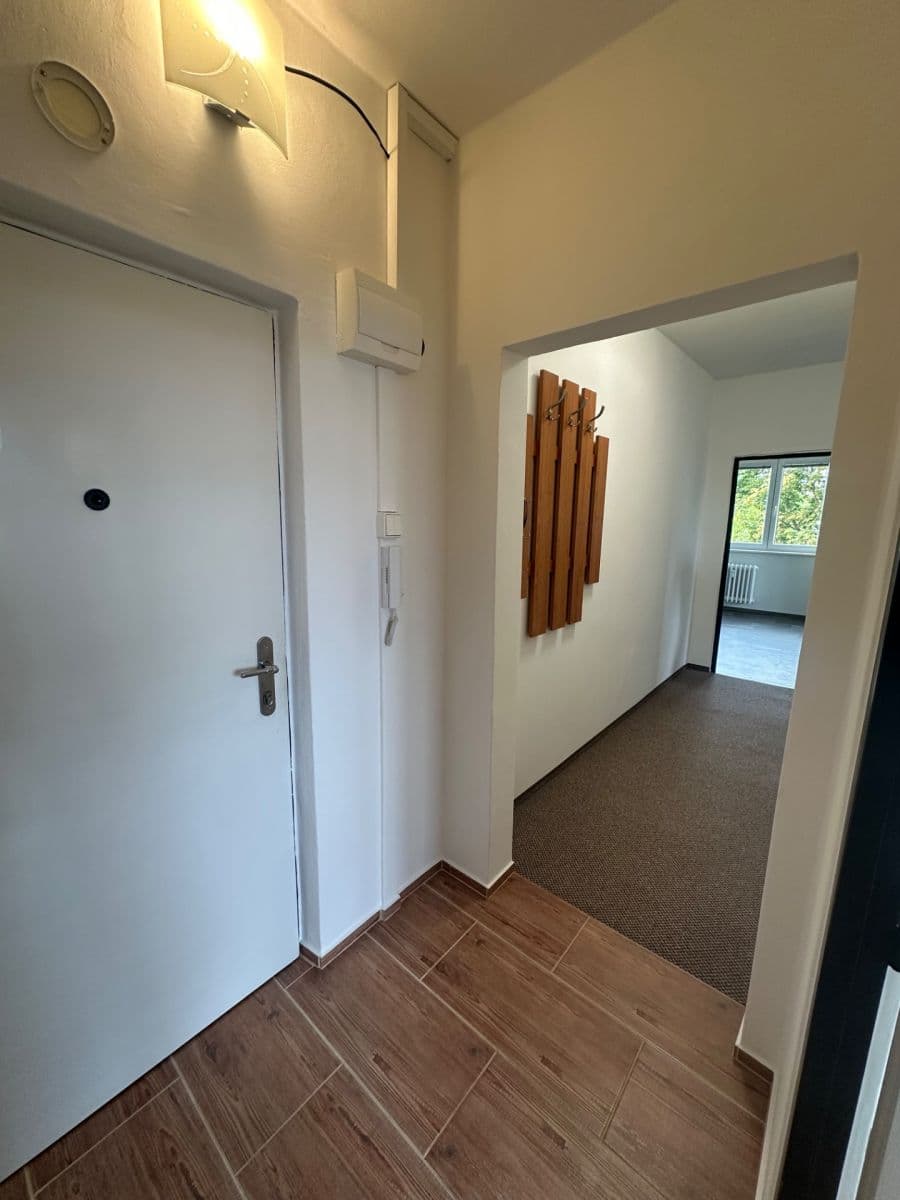 Prenájom bytu 2-izbový 50 m², Páleníčkova, Kroměříž, Zlínský kraj Prenájom bytu 2-izbový 50 m², Páleníčkova, Kroměříž, Zlínský kraj
