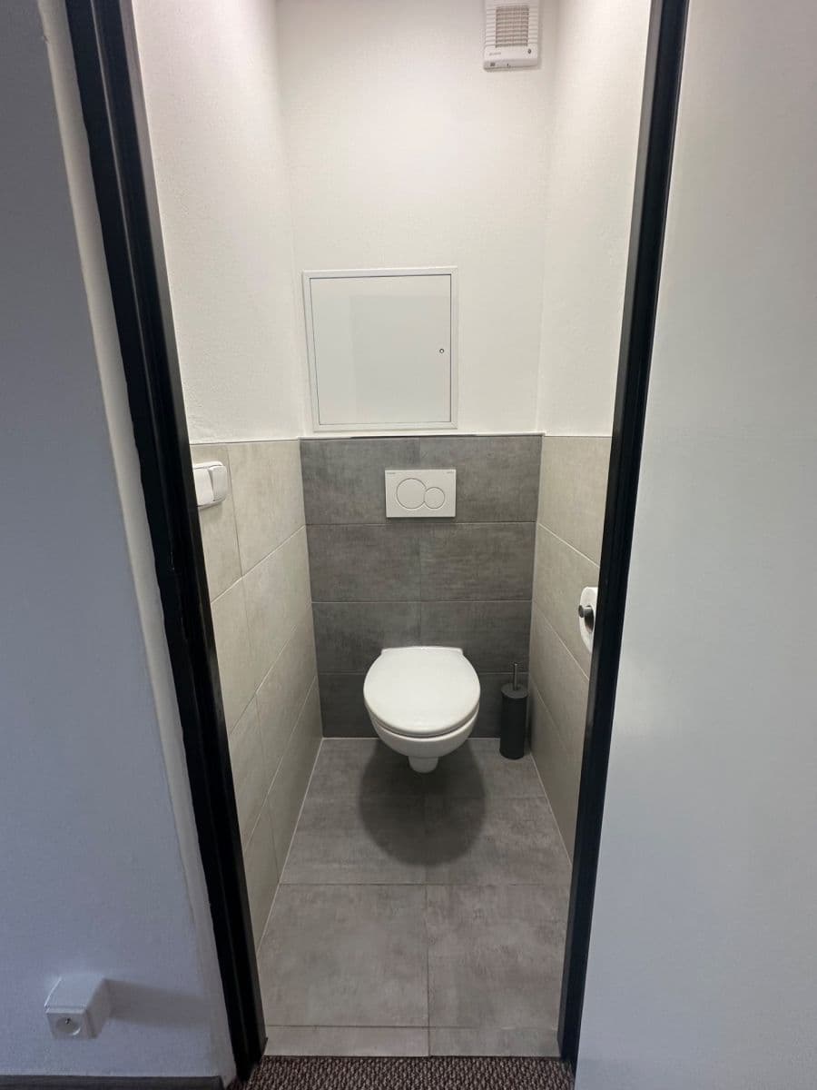Prenájom bytu 2-izbový 50 m², Páleníčkova, Kroměříž, Zlínský kraj Prenájom bytu 2-izbový 50 m², Páleníčkova, Kroměříž, Zlínský kraj