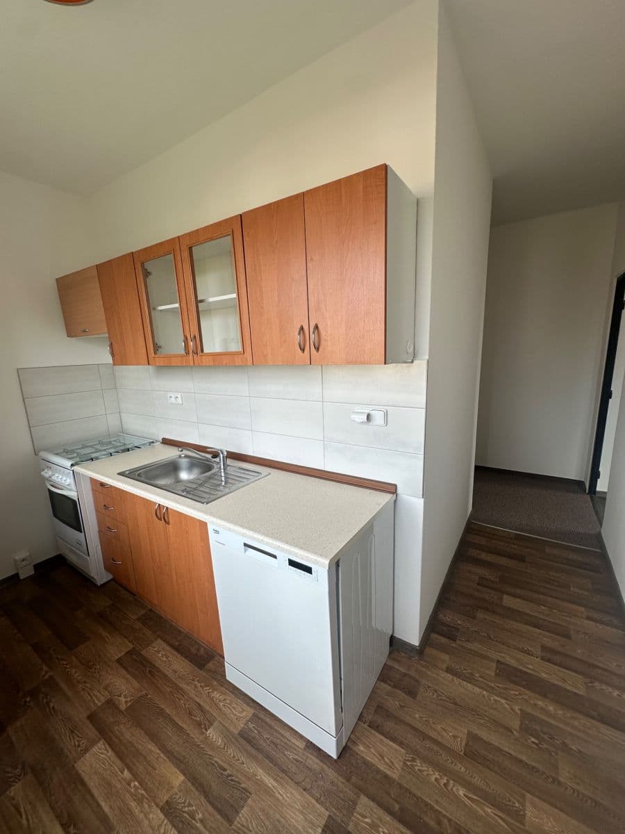 Prenájom bytu 2-izbový 50 m², Páleníčkova, Kroměříž, Zlínský kraj Prenájom bytu 2-izbový 50 m², Páleníčkova, Kroměříž, Zlínský kraj