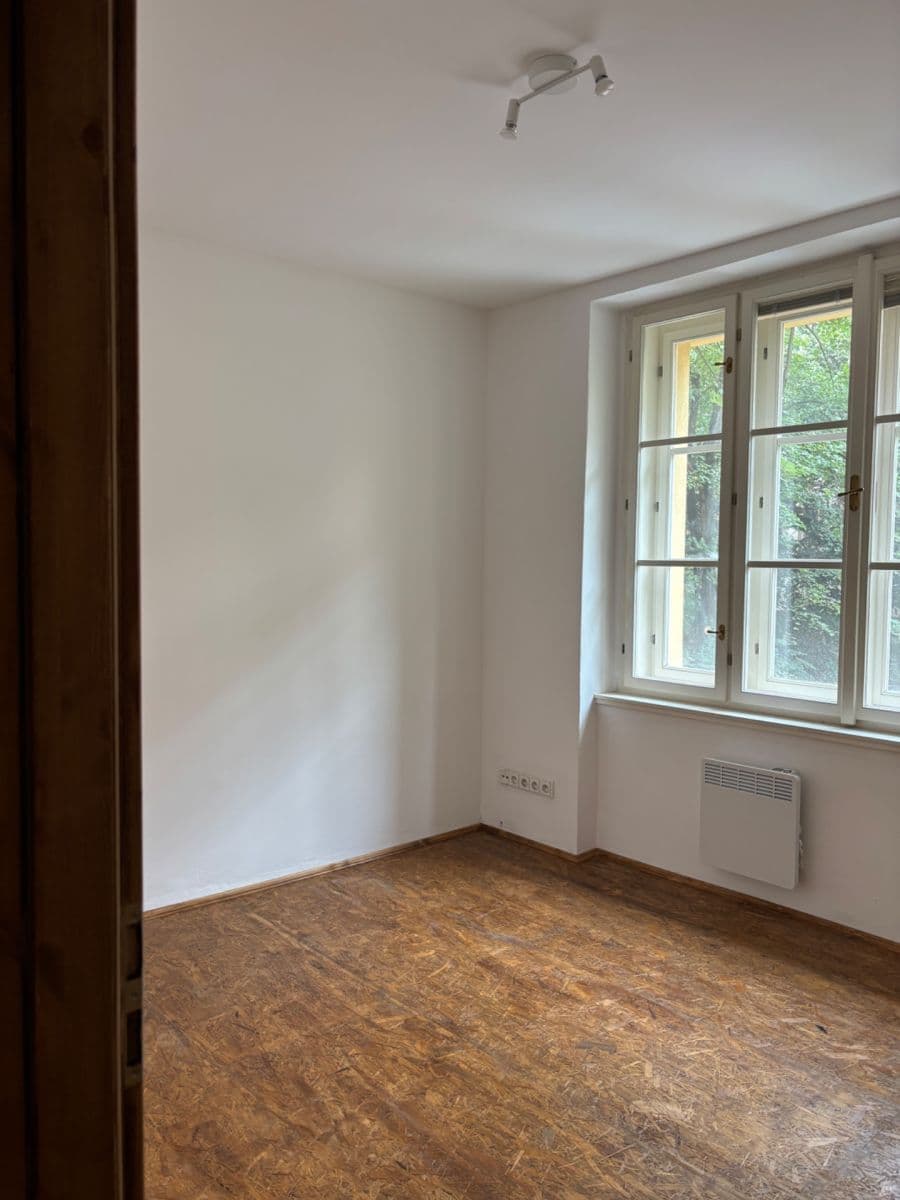 Prenájom bytu 2-izbový 45 m², Žerotínova, Praha, Praha Prenájom bytu 2-izbový 45 m², Žerotínova, Praha, Praha