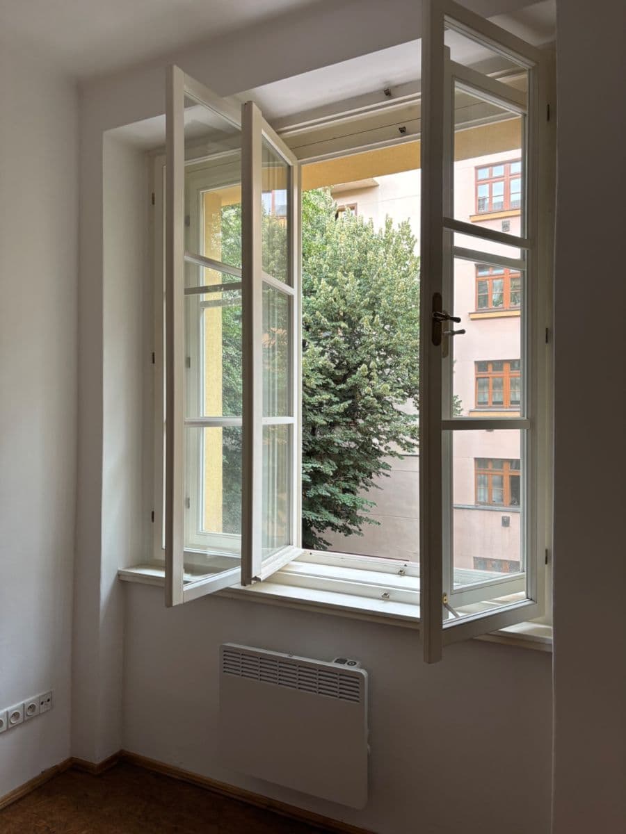 Prenájom bytu 2-izbový 45 m², Žerotínova, Praha, Praha Prenájom bytu 2-izbový 45 m², Žerotínova, Praha, Praha