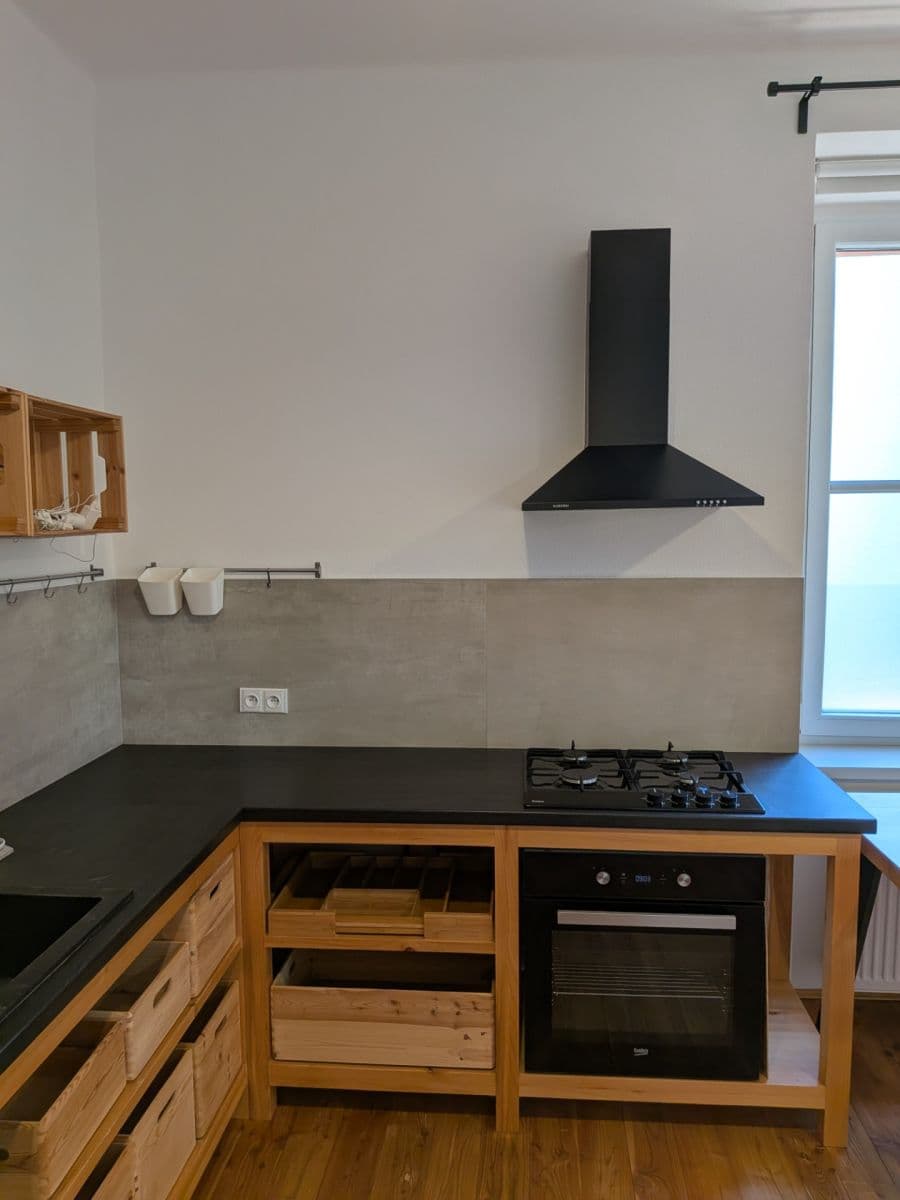 Prenájom bytu 2-izbový 66 m², Edvarda Beneše, Plzeň, Plzeňský kraj Prenájom bytu 2-izbový 66 m², Edvarda Beneše, Plzeň, Plzeňský kraj