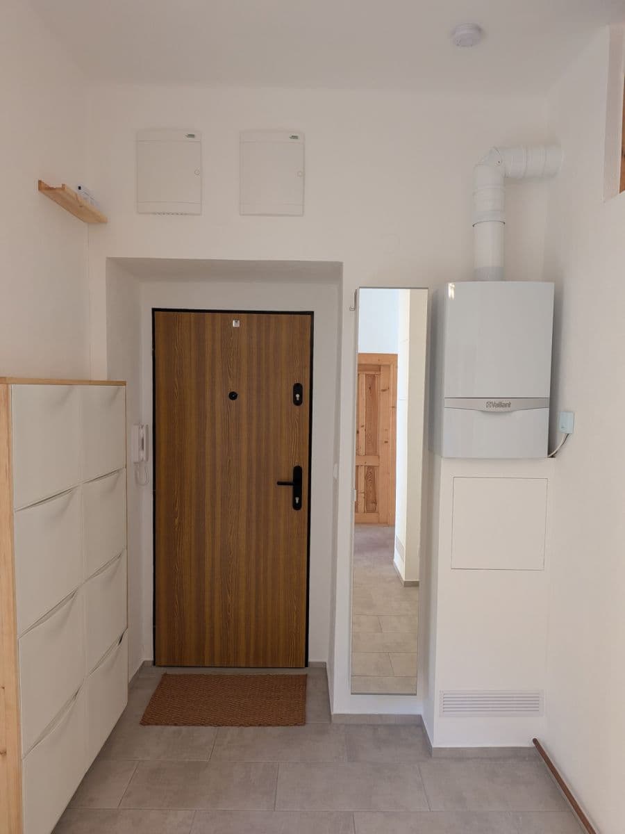Prenájom bytu 2-izbový 66 m², Edvarda Beneše, Plzeň, Plzeňský kraj Prenájom bytu 2-izbový 66 m², Edvarda Beneše, Plzeň, Plzeňský kraj