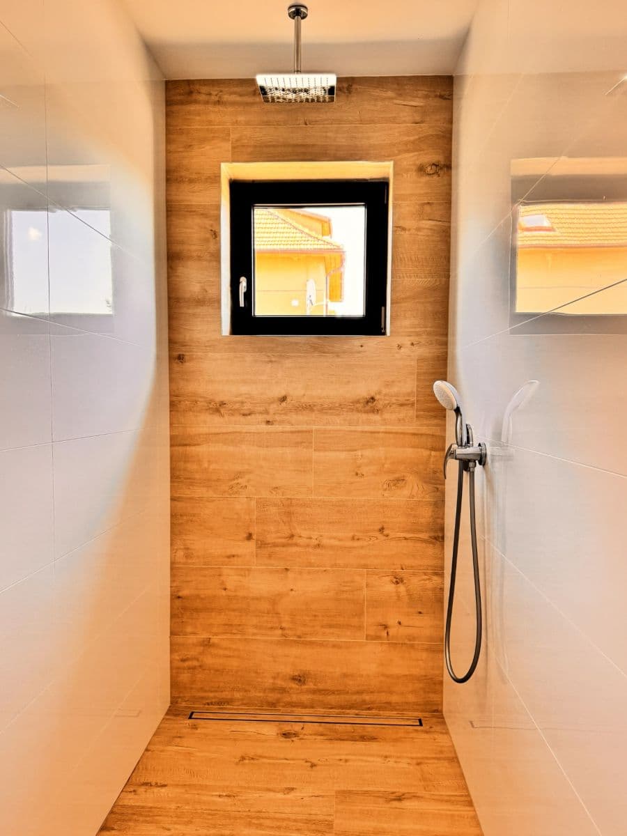 Predaj domu 160 m², pozemok 642 m², Akátová, Králův Dvůr, Středočeský kraj Predaj domu 160 m², pozemok 642 m², Akátová, Králův Dvůr, Středočeský kraj