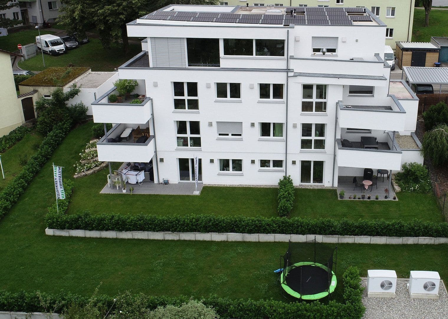 Prenájom bytu 4-izbový 157 m², Ulm, Bádensko-Wurttembersko Prenájom bytu 4-izbový 157 m², Ulm, Bádensko-Wurttembersko