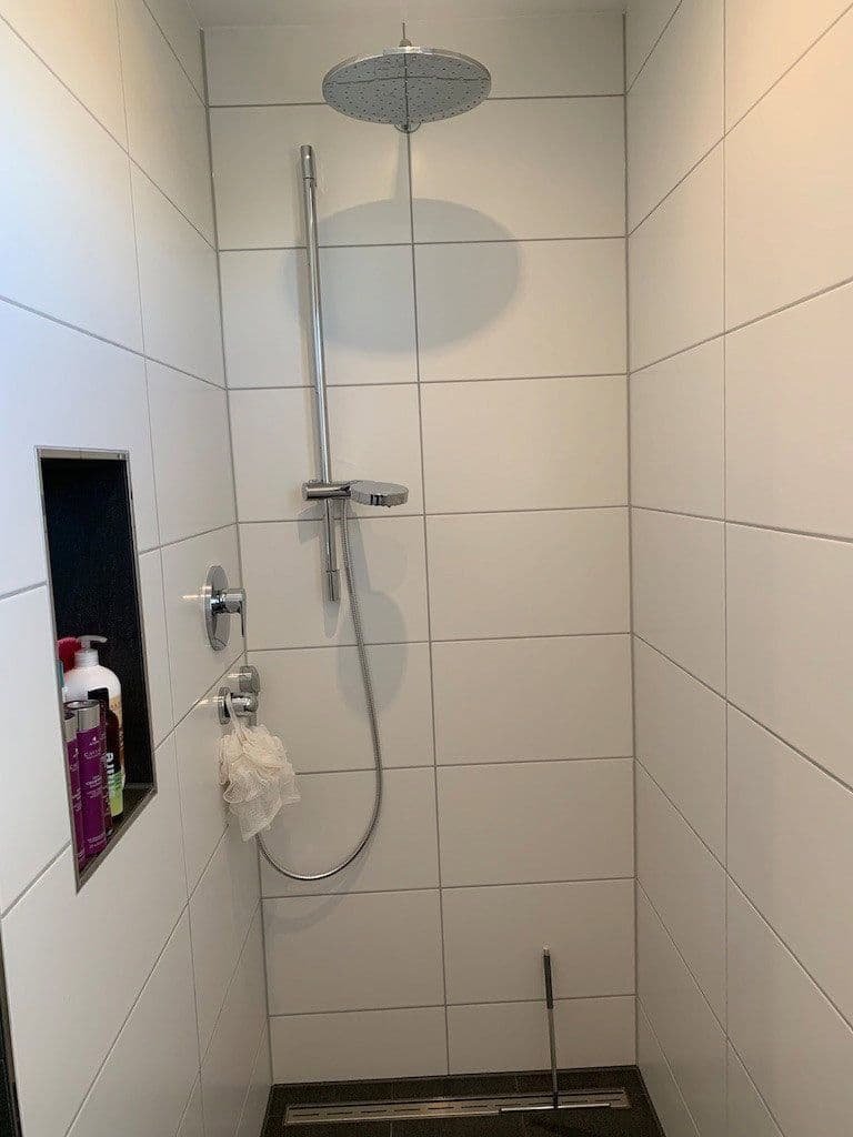Prenájom bytu 4-izbový 157 m², Ulm, Bádensko-Wurttembersko Prenájom bytu 4-izbový 157 m², Ulm, Bádensko-Wurttembersko