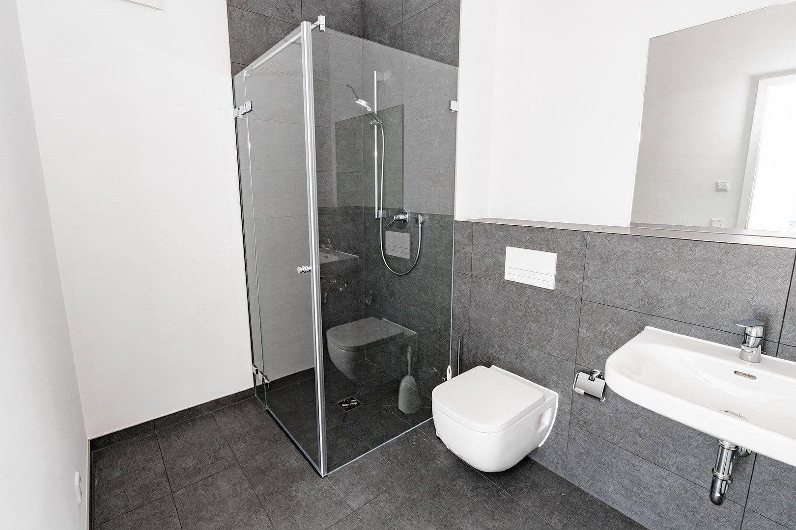 Prenájom bytu 3-izbový 93 m², Schanzäckerstr. 56, Nürnberg, Bavorsko Prenájom bytu 3-izbový 93 m², Schanzäckerstr. 56, Nürnberg, Bavorsko