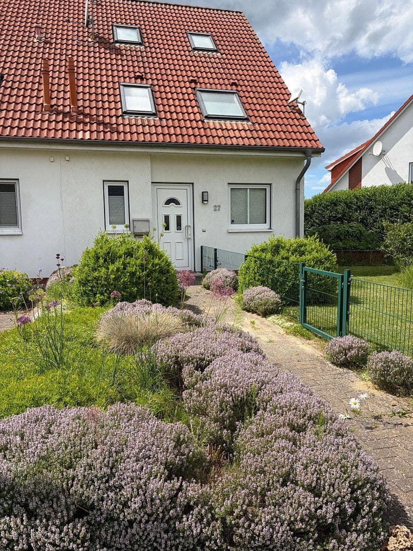 Predaj domu 100 m², pozemok 455 m², Lambrechtshagen, Meklenbursko-Predpomoransko Predaj domu 100 m², pozemok 455 m², Lambrechtshagen, Meklenbursko-Predpomoransko