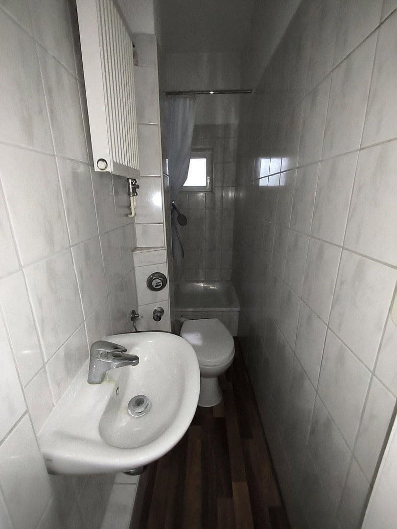 Prenájom bytu 13 m², Schwerin, Meklenbursko-Predpomoransko Prenájom bytu 13 m², Schwerin, Meklenbursko-Predpomoransko