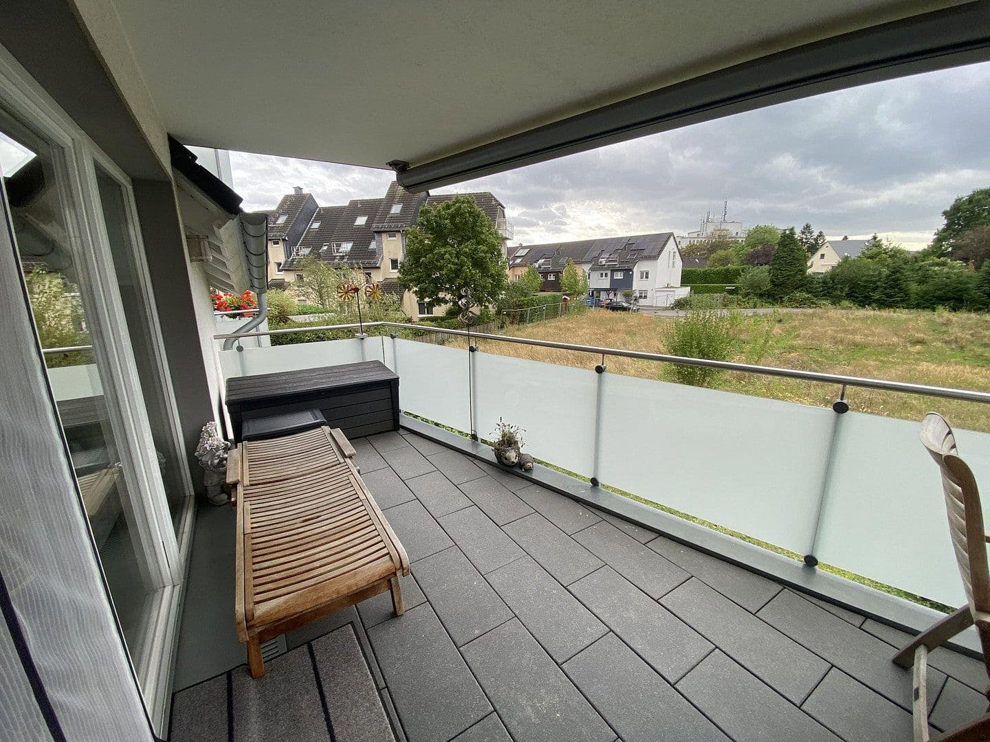 Prenájom bytu 2-izbový 80 m², Gillicher Straße 18, Solingen, Severné Porýnie - Westfálsko Prenájom bytu 2-izbový 80 m², Gillicher Straße 18, Solingen, Severné Porýnie - Westfálsko