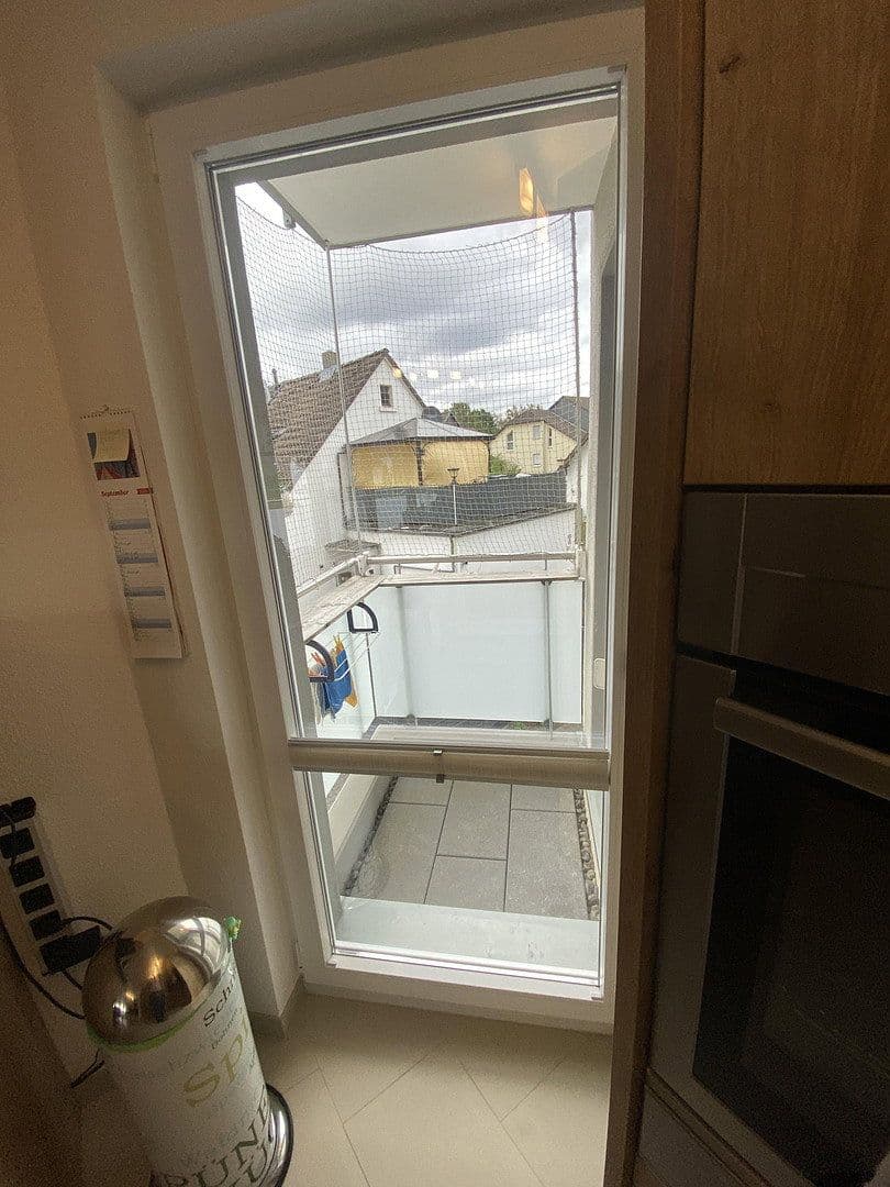 Prenájom bytu 2-izbový 80 m², Gillicher Straße 18, Solingen, Severné Porýnie - Westfálsko Prenájom bytu 2-izbový 80 m², Gillicher Straße 18, Solingen, Severné Porýnie - Westfálsko