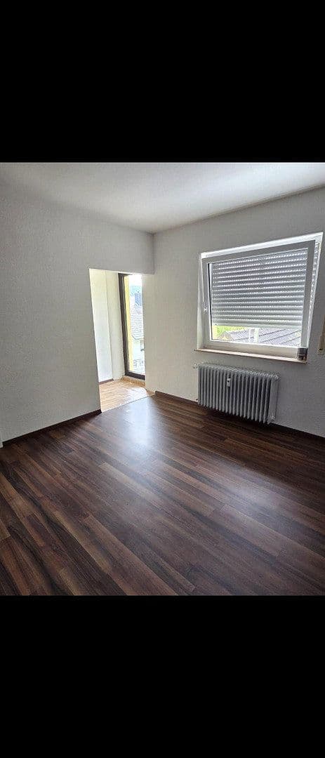 Prenájom bytu 4-izbový 120 m², Rosenstraße 20, Arnstein, Bavorsko Prenájom bytu 4-izbový 120 m², Rosenstraße 20, Arnstein, Bavorsko