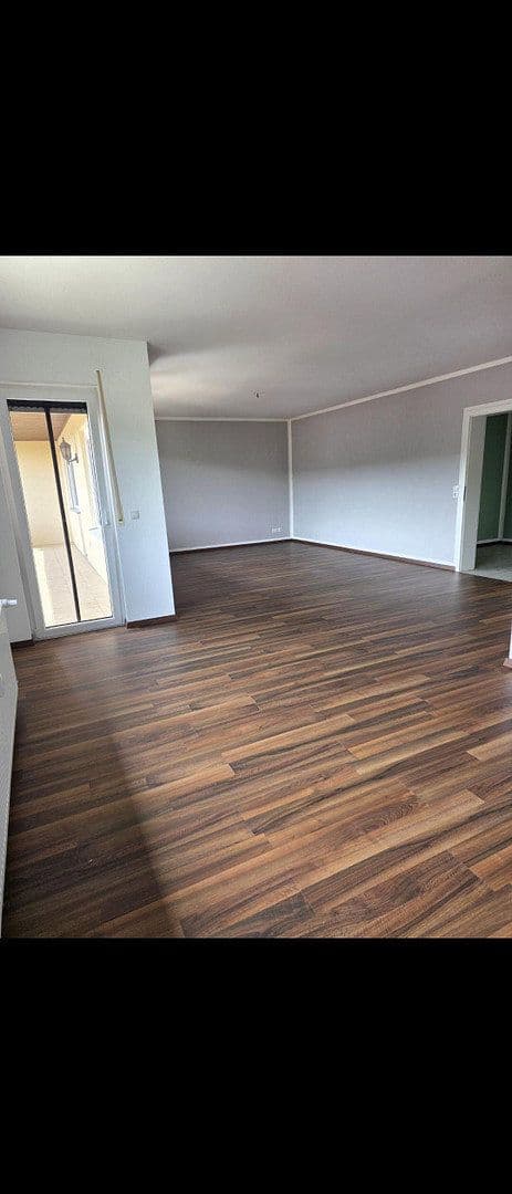Prenájom bytu 4-izbový 120 m², Rosenstraße 20, Arnstein, Bavorsko Prenájom bytu 4-izbový 120 m², Rosenstraße 20, Arnstein, Bavorsko