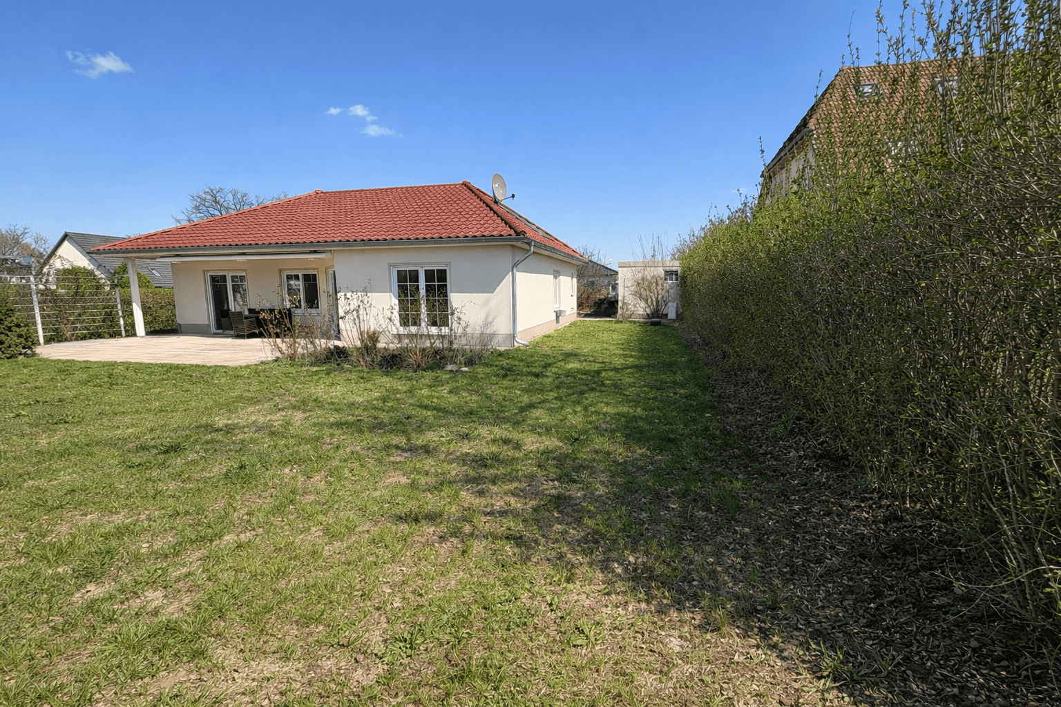 Predaj domu 121 m², pozemok 974 m², Oberbarnim, Brandenbursko Predaj domu 121 m², pozemok 974 m², Oberbarnim, Brandenbursko