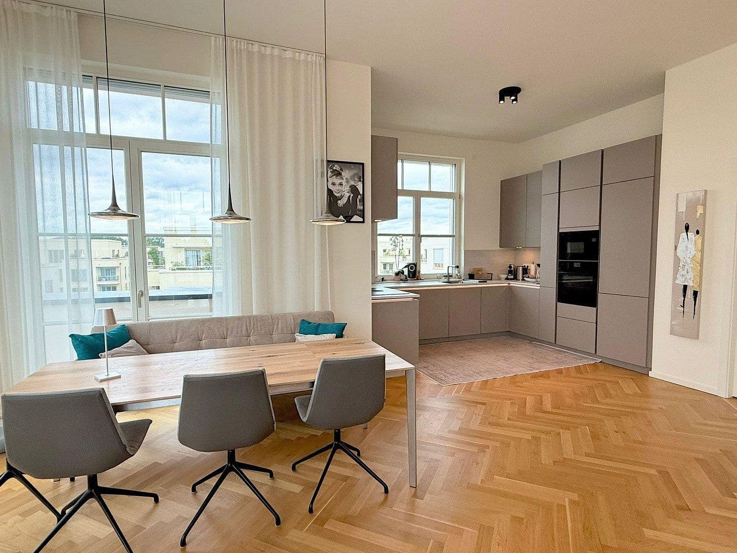 Predaj bytu 4-izbový 143 m², Potsdam, Brandenbursko Predaj bytu 4-izbový 143 m², Potsdam, Brandenbursko