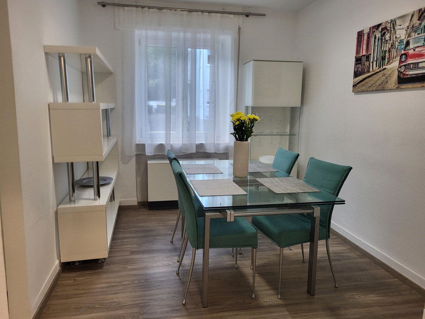 Prenájom bytu 2-izbový 63 m², Rosenbergstr. 151, Stuttgart, Bádensko-Wurttembersko Prenájom bytu 2-izbový 63 m², Rosenbergstr. 151, Stuttgart, Bádensko-Wurttembersko