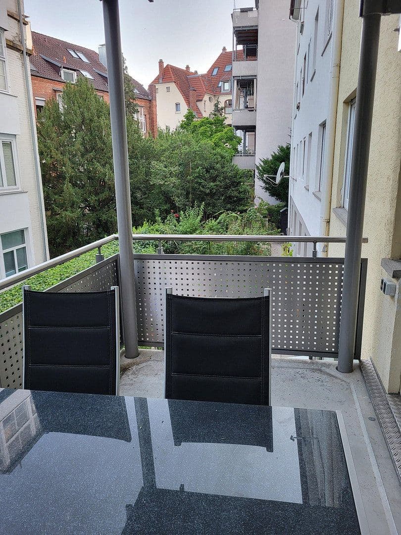 Prenájom bytu 2-izbový 63 m², Rosenbergstr. 151, Stuttgart, Bádensko-Wurttembersko Prenájom bytu 2-izbový 63 m², Rosenbergstr. 151, Stuttgart, Bádensko-Wurttembersko