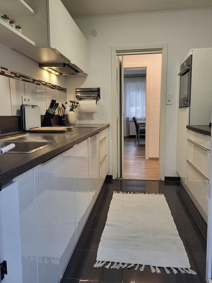 Prenájom bytu 2-izbový 63 m², Rosenbergstr. 151, Stuttgart, Bádensko-Wurttembersko Prenájom bytu 2-izbový 63 m², Rosenbergstr. 151, Stuttgart, Bádensko-Wurttembersko