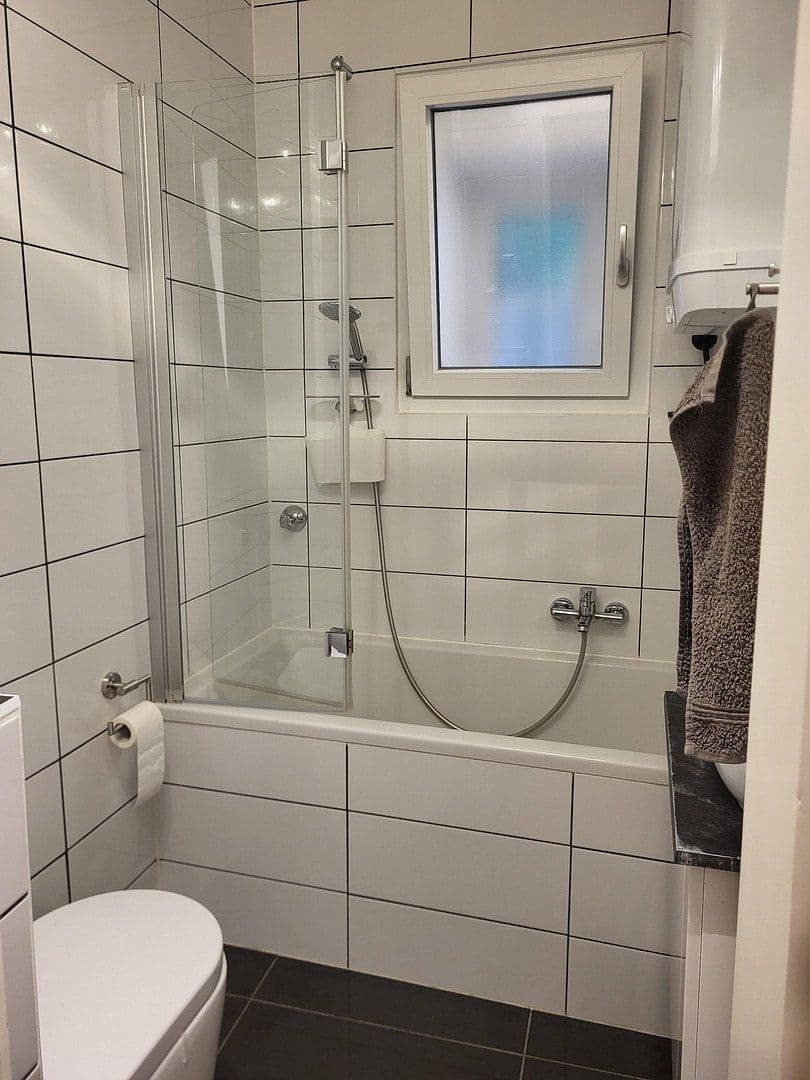 Prenájom bytu 2-izbový 63 m², Rosenbergstr. 151, Stuttgart, Bádensko-Wurttembersko Prenájom bytu 2-izbový 63 m², Rosenbergstr. 151, Stuttgart, Bádensko-Wurttembersko