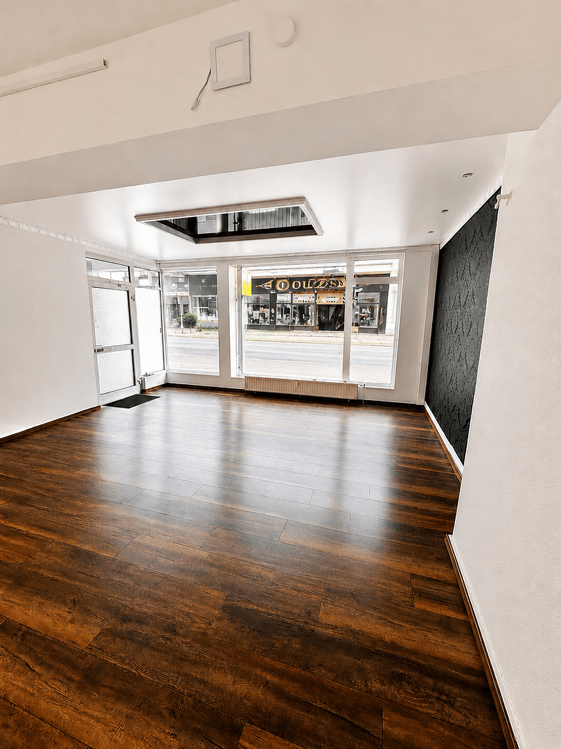 Prenájom kancelárie 43 m², Duisburg, Severné Porýnie - Westfálsko Prenájom kancelárie 43 m², Duisburg, Severné Porýnie - Westfálsko