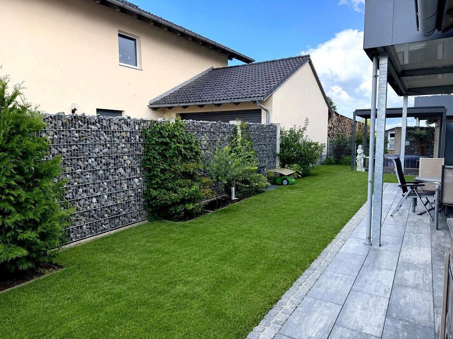 Prenájom bytu 5-izbový 110 m², Germaringen, Bavorsko Prenájom bytu 5-izbový 110 m², Germaringen, Bavorsko