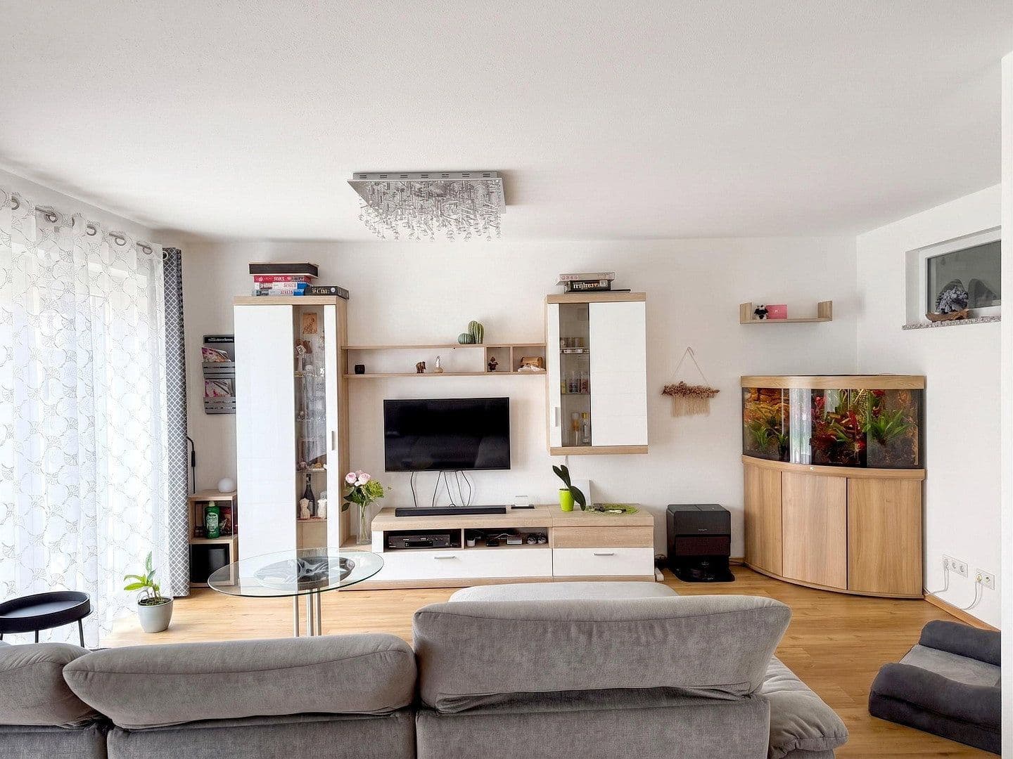 Prenájom bytu 5-izbový 110 m², Germaringen, Bavorsko Prenájom bytu 5-izbový 110 m², Germaringen, Bavorsko