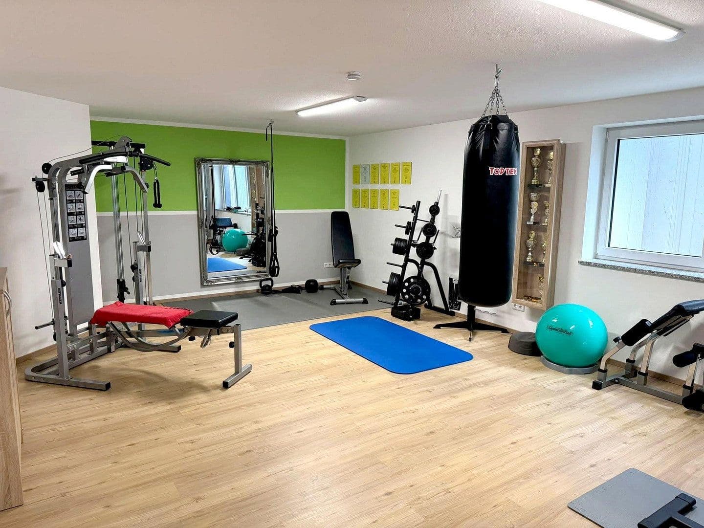 Prenájom bytu 5-izbový 110 m², Germaringen, Bavorsko Prenájom bytu 5-izbový 110 m², Germaringen, Bavorsko
